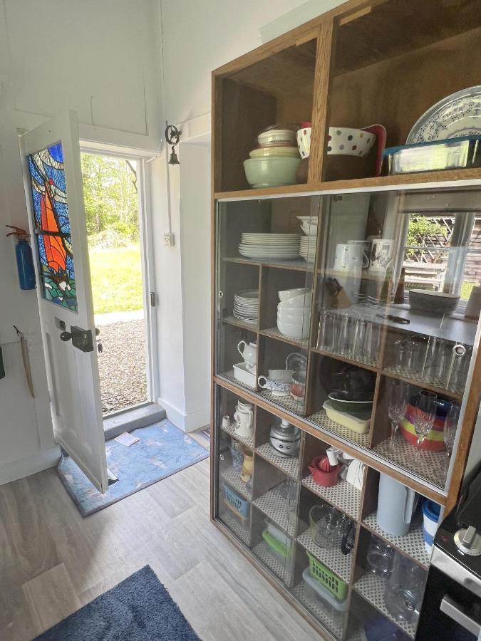 Adorable Two Bed Norfolk Broads Holiday Home - River Views With Moorings & Fishing สตาแลม ภายนอก รูปภาพ